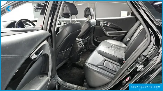 HYUNDAI GRANDEUR HG240 LUXURY