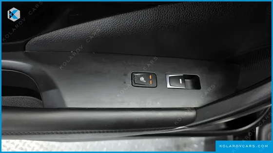 HYUNDAI GRANDEUR HG300 PREMIUM