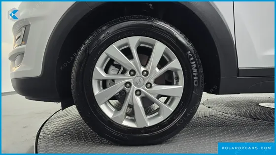 HYUNDAI TUCSON DIESEL 2.0 2WD