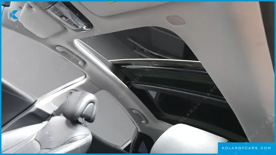 HYUNDAI GRANDEUR HG240 MODERN