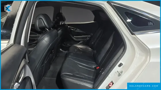 HYUNDAI GRANDEUR HG240 MODERN