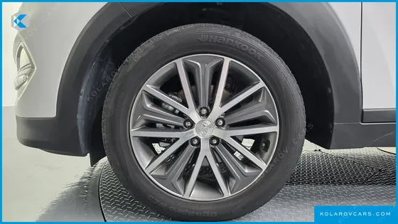 HYUNDAI TUCSON DIESEL 2.0 2WD