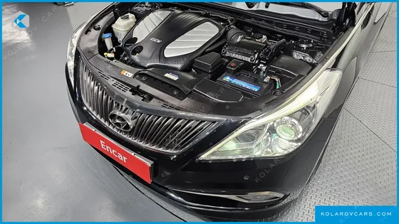 HYUNDAI GRANDEUR HG300 EXCLUSIVE COLLECTION