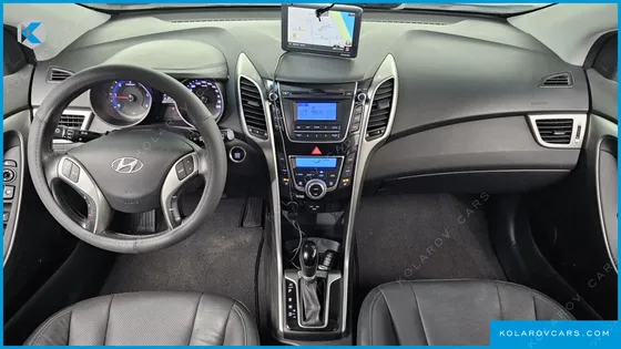 HYUNDAI I30 DIESEL 1.6 VGT UNIQUE