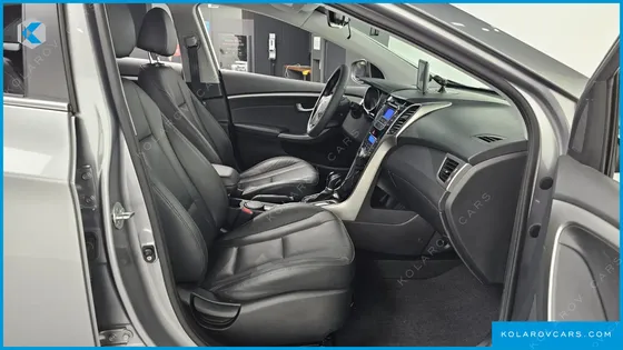 HYUNDAI I30 DIESEL 1.6 VGT UNIQUE