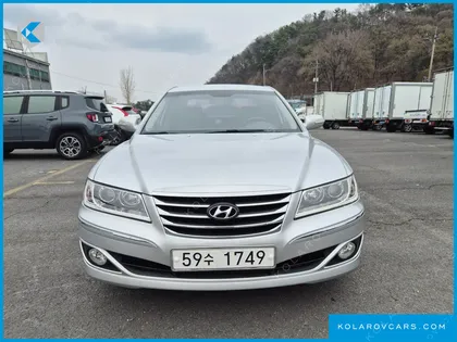 HYUNDAI GRANDEUR Q240 DELUXE