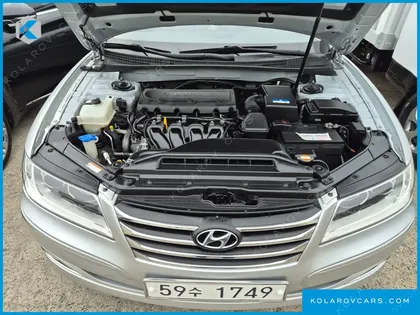 HYUNDAI GRANDEUR Q240 DELUXE