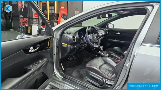 KIA K3 5DOOR GT SIGNATURE