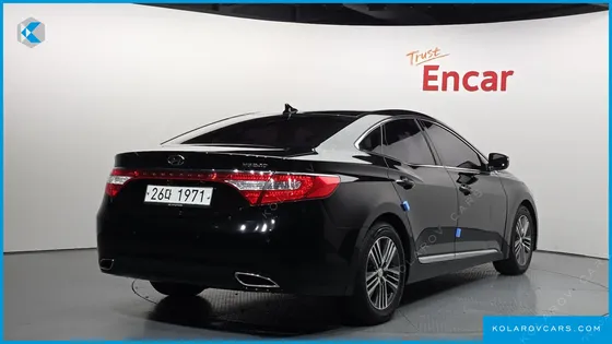 HYUNDAI GRANDEUR HG240 MODERN