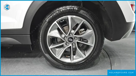 HYUNDAI TUCSON DIESEL 2.0 2WD