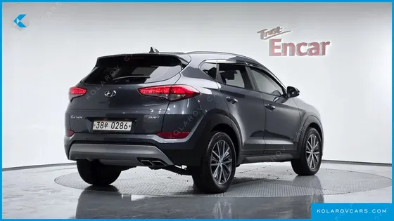HYUNDAI TUCSON DIESEL 2.0 2WD