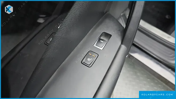 HYUNDAI GRANDEUR HG300 PREMIUM