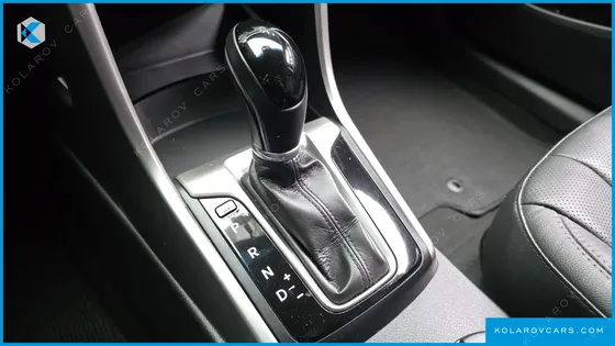 HYUNDAI I30 DIESEL 1.6 VGT UNIQUE
