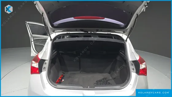 HYUNDAI I30 DIESEL 1.6 VGT UNIQUE