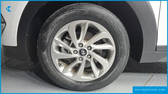 HYUNDAI TUCSON DIESEL 1.7 2WD