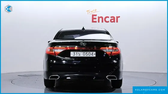 HYUNDAI GRANDEUR HG240 MODERN