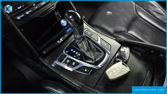 HYUNDAI GRANDEUR HG240 MODERN