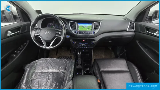 HYUNDAI TUCSON DIESEL 2.0 2WD