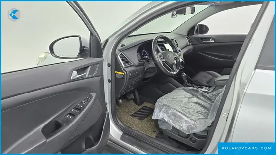 HYUNDAI TUCSON DIESEL 2.0 2WD