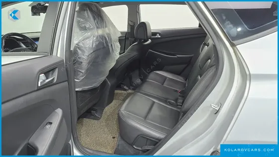 HYUNDAI TUCSON DIESEL 2.0 2WD