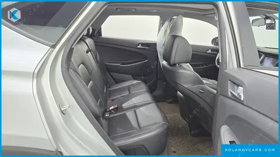 HYUNDAI TUCSON DIESEL 2.0 2WD