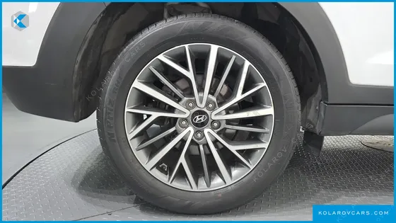 HYUNDAI TUCSON DIESEL 1.6 2WD