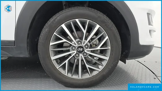 HYUNDAI TUCSON DIESEL 1.6 2WD