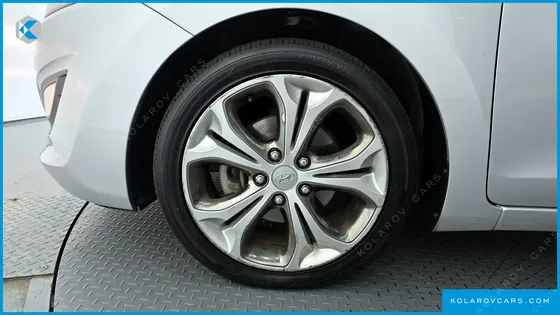 HYUNDAI I30 DIESEL 1.6 VGT UNIQUE