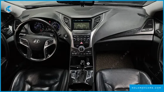 HYUNDAI GRANDEUR HG300 PREMIUM COLLECTION