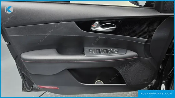 KIA K3 5DOOR GT PLUS