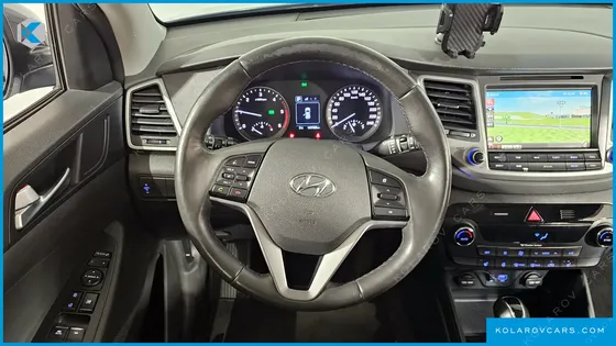 HYUNDAI TUCSON DIESEL 2.0 2WD