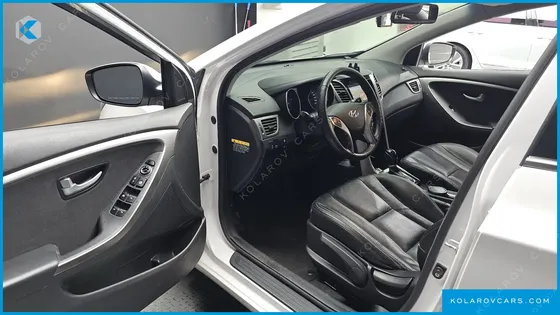 HYUNDAI I30 DIESEL 1.6 VGT UNIQUE