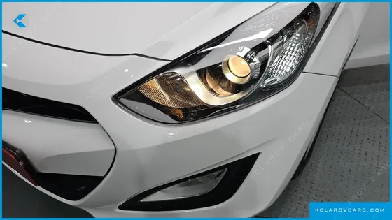 HYUNDAI I30 DIESEL 1.6 VGT UNIQUE