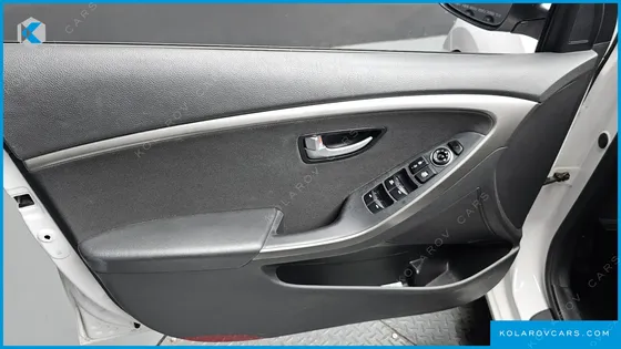 HYUNDAI I30 DIESEL 1.6 VGT UNIQUE