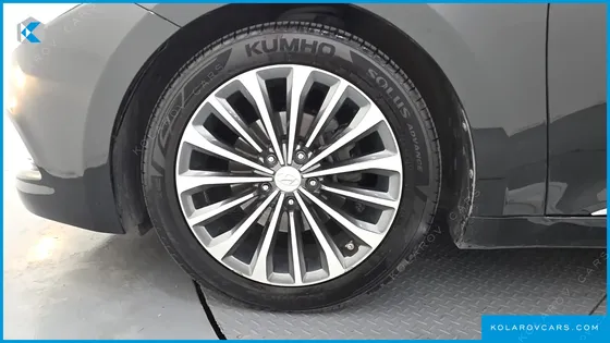 HYUNDAI GRANDEUR HG300 PREMIUM