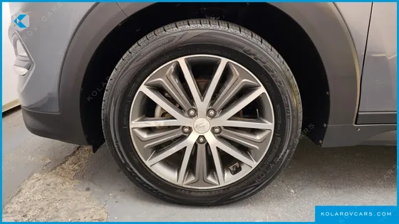 HYUNDAI TUCSON DIESEL 2.0 2WD