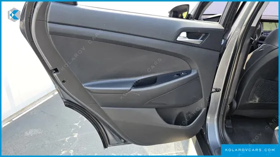 HYUNDAI TUCSON DIESEL 2.0 2WD
