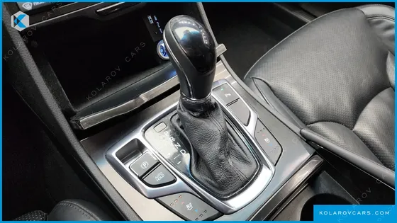 HYUNDAI GRANDEUR HG240 MODERN
