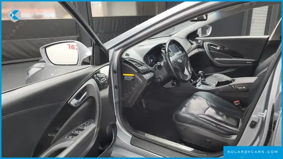 HYUNDAI GRANDEUR HG240 MODERN