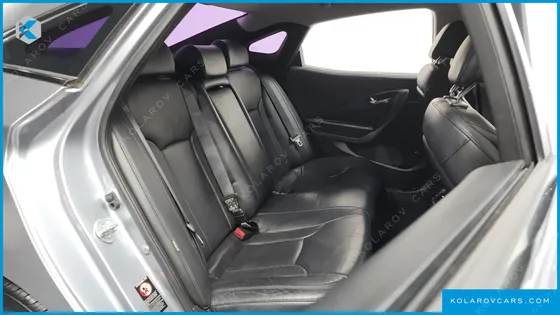 HYUNDAI GRANDEUR HG240 MODERN