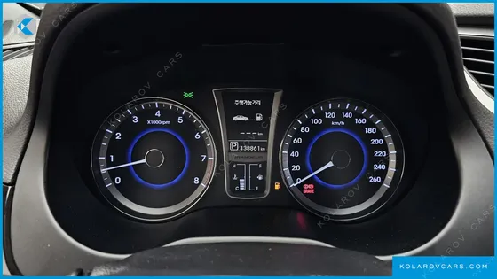 HYUNDAI GRANDEUR HG240 MODERN