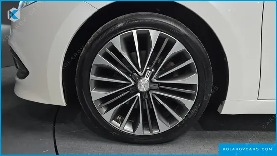 HYUNDAI GRANDEUR HG220 DIESEL PREMIUM