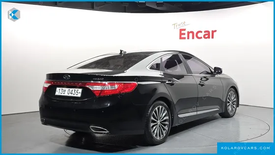 HYUNDAI GRANDEUR HG240 MODERN