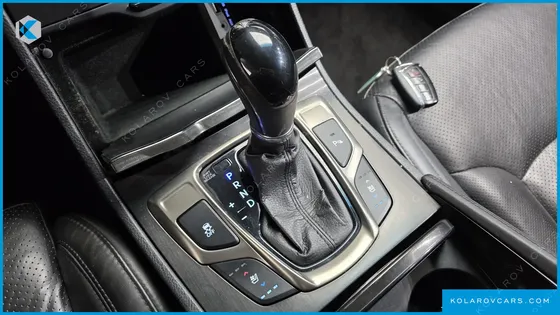 HYUNDAI GRANDEUR HG240 MODERN