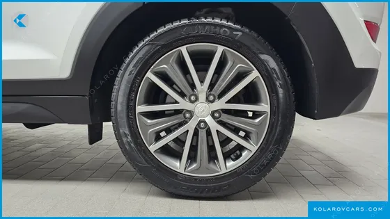 HYUNDAI TUCSON DIESEL 2.0 2WD
