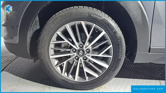 HYUNDAI TUCSON DIESEL 1.6 2WD