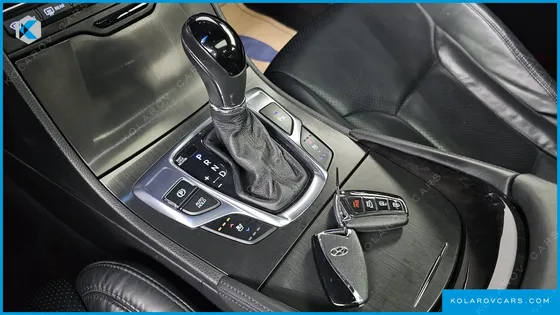 HYUNDAI GRANDEUR HG240 MODERN