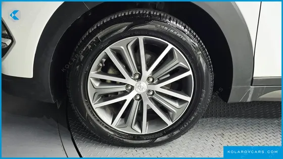 HYUNDAI TUCSON DIESEL 1.7 2WD