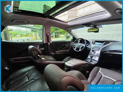 HYUNDAI GRANDEUR HG240 MODERN