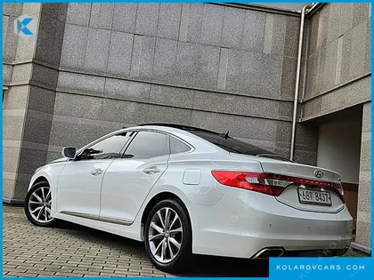 HYUNDAI GRANDEUR HG240 MODERN